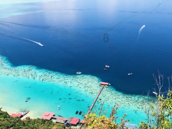 椰速充海口国兴大道文体公园全液冷超充站正式投用