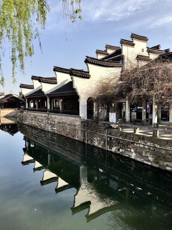 华金证券：AI+矿鸿2025年连接160座矿山 煤矿智能化建设进入全矿井阶段